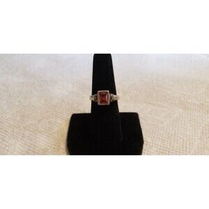 VINTAGE Sterling Silver w Marcasite & red glass center sz 7.75